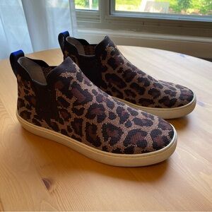 Womens Rothy’s The Chelsea Sneaker, Wildcat, Size 10